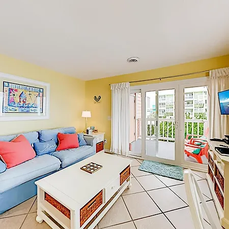 Cozy Carolina Beach Condo